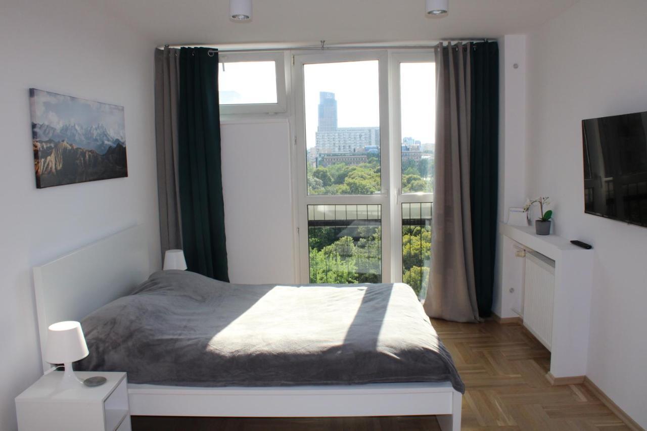 Strict Center Warsaw Comfortable Apartment, 10Th-Floor With Beautiful View On The Park And Skyscrapers, Free Wifi, Self Check-In/Out Zewnętrze zdjęcie
